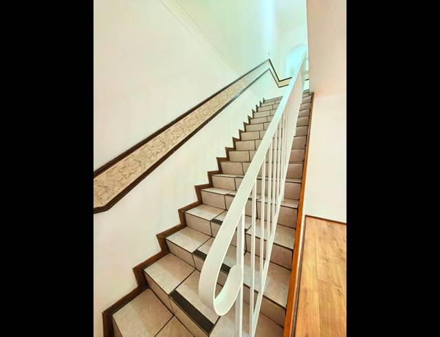 3 BEDROOM TOWNHOUSE FOR SALE IN VAALPARK